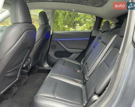 Серый Тесла Model Y, объемом двигателя 0 л и пробегом 19 тыс. км за 33700 $, фото 24 на Automoto.ua
