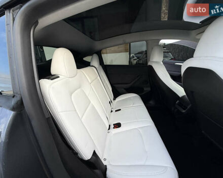 Сірий Тесла Model Y, об'ємом двигуна 0 л та пробігом 28 тис. км за 27900 $, фото 47 на Automoto.ua