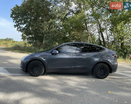 Сірий Тесла Model Y, об'ємом двигуна 0 л та пробігом 33 тис. км за 29500 $, фото 3 на Automoto.ua