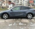 Серый Тесла Model Y, объемом двигателя 0 л и пробегом 55 тыс. км за 24999 $, фото 4 на Automoto.ua