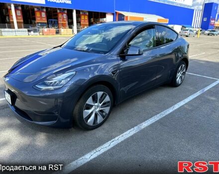 Серый Тесла Model Y, объемом двигателя 0 л и пробегом 13 тыс. км за 28650 $, фото 2 на Automoto.ua