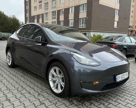 Сірий Тесла Model Y, об'ємом двигуна 0 л та пробігом 37 тис. км за 26800 $, фото 1 на Automoto.ua
