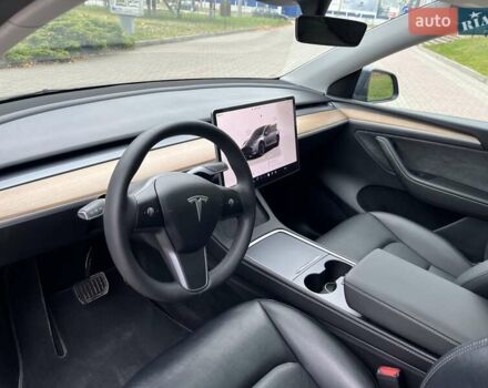 Серый Тесла Model Y, объемом двигателя 0 л и пробегом 60 тыс. км за 29000 $, фото 23 на Automoto.ua