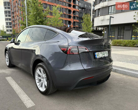 Серый Тесла Model Y, объемом двигателя 0 л и пробегом 27 тыс. км за 36000 $, фото 1 на Automoto.ua
