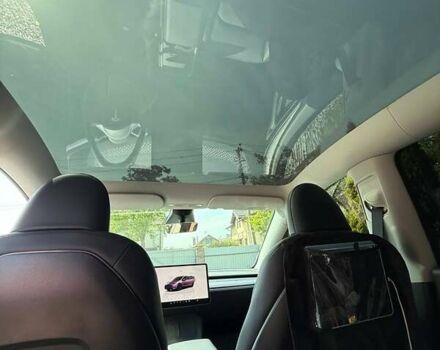 Серый Тесла Model Y, объемом двигателя 0 л и пробегом 27 тыс. км за 30400 $, фото 9 на Automoto.ua