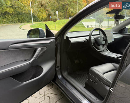 Сірий Тесла Model Y, об'ємом двигуна 0 л та пробігом 63 тис. км за 37799 $, фото 17 на Automoto.ua