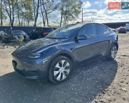 Серый Тесла Model Y, объемом двигателя 0 л и пробегом 22 тыс. км за 21900 $, фото 3 на Automoto.ua