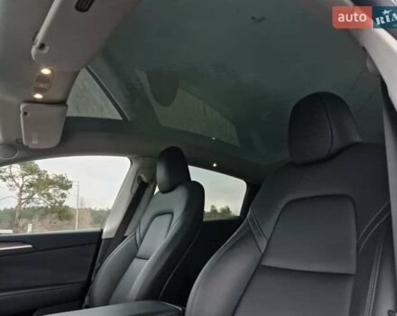 Серый Тесла Model Y, объемом двигателя 0 л и пробегом 37 тыс. км за 27500 $, фото 27 на Automoto.ua