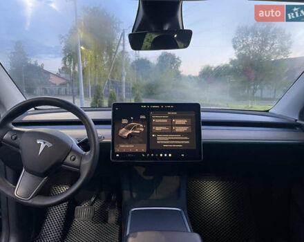 Серый Тесла Model Y, объемом двигателя 0 л и пробегом 107 тыс. км за 27000 $, фото 10 на Automoto.ua