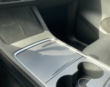 Сірий Тесла Model Y, об'ємом двигуна 0 л та пробігом 116 тис. км за 33000 $, фото 24 на Automoto.ua