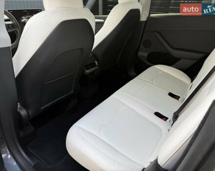 Сірий Тесла Model Y, об'ємом двигуна 0 л та пробігом 28 тис. км за 27900 $, фото 42 на Automoto.ua