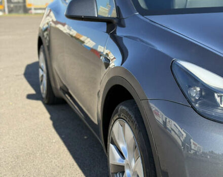 Серый Тесла Model Y, объемом двигателя 0 л и пробегом 46 тыс. км за 28300 $, фото 5 на Automoto.ua