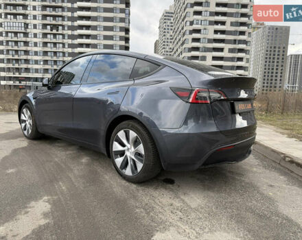 Серый Тесла Model Y, объемом двигателя 0 л и пробегом 31 тыс. км за 26999 $, фото 4 на Automoto.ua