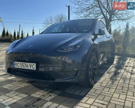 Серый Тесла Model Y, объемом двигателя 0 л и пробегом 35 тыс. км за 26700 $, фото 1 на Automoto.ua