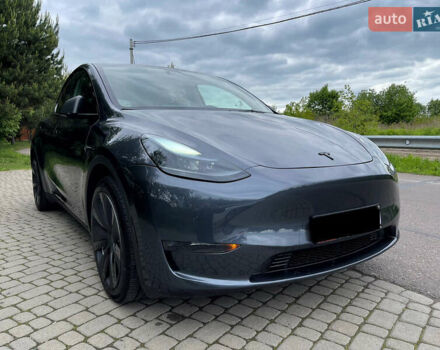 Серый Тесла Model Y, объемом двигателя 0 л и пробегом 19 тыс. км за 33700 $, фото 12 на Automoto.ua
