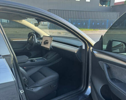 Серый Тесла Model Y, объемом двигателя 0 л и пробегом 55 тыс. км за 30800 $, фото 9 на Automoto.ua