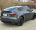 Серый Тесла Model Y, объемом двигателя 0 л и пробегом 46 тыс. км за 27500 $, фото 3 на Automoto.ua