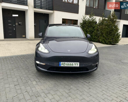 Серый Тесла Model Y, объемом двигателя 0 л и пробегом 24 тыс. км за 35000 $, фото 1 на Automoto.ua