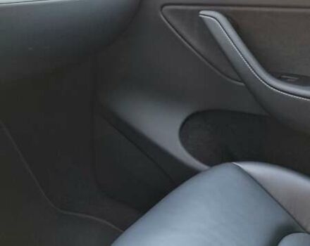 Сірий Тесла Model Y, об'ємом двигуна 0 л та пробігом 29 тис. км за 33999 $, фото 27 на Automoto.ua