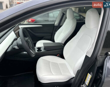 Сірий Тесла Model Y, об'ємом двигуна 0 л та пробігом 26 тис. км за 25999 $, фото 74 на Automoto.ua