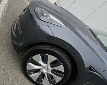 Серый Тесла Model Y, объемом двигателя 0 л и пробегом 23 тыс. км за 27000 $, фото 16 на Automoto.ua