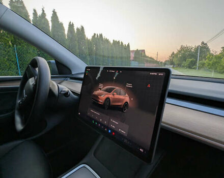 Серый Тесла Model Y, объемом двигателя 0 л и пробегом 47 тыс. км за 26000 $, фото 18 на Automoto.ua