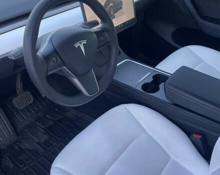 Сірий Тесла Model Y, об'ємом двигуна 0 л та пробігом 43 тис. км за 28500 $, фото 143 на Automoto.ua