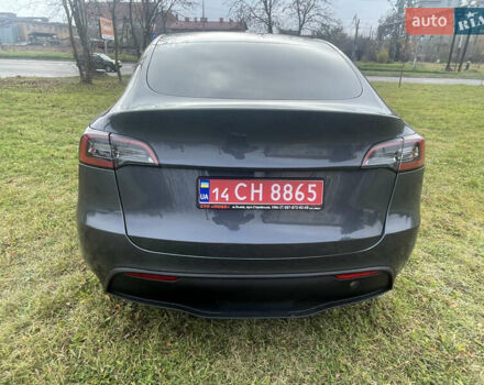 Серый Тесла Model Y, объемом двигателя 0 л и пробегом 41 тыс. км за 27300 $, фото 4 на Automoto.ua