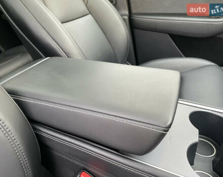 Сірий Тесла Model Y, об'ємом двигуна 0 л та пробігом 9 тис. км за 28500 $, фото 56 на Automoto.ua