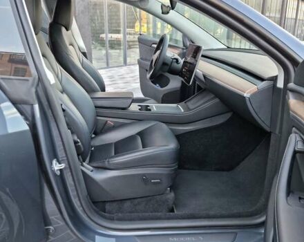 Сірий Тесла Model Y, об'ємом двигуна 0 л та пробігом 29 тис. км за 33999 $, фото 11 на Automoto.ua