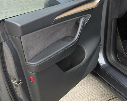 Сірий Тесла Model Y, об'ємом двигуна 0 л та пробігом 48 тис. км за 26000 $, фото 12 на Automoto.ua