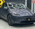 Серый Тесла Model Y, объемом двигателя 0 л и пробегом 27 тыс. км за 31800 $, фото 1 на Automoto.ua