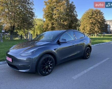 Серый Тесла Model Y, объемом двигателя 0 л и пробегом 40 тыс. км за 27700 $, фото 48 на Automoto.ua