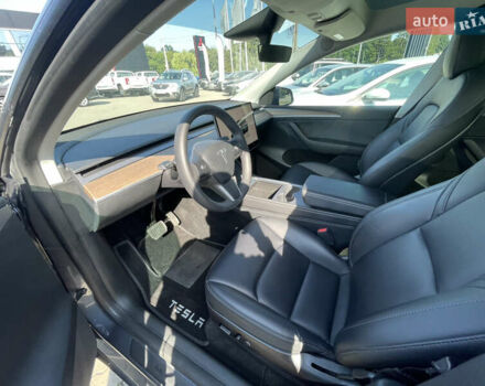 Серый Тесла Model Y, объемом двигателя 0 л и пробегом 60 тыс. км за 28000 $, фото 13 на Automoto.ua