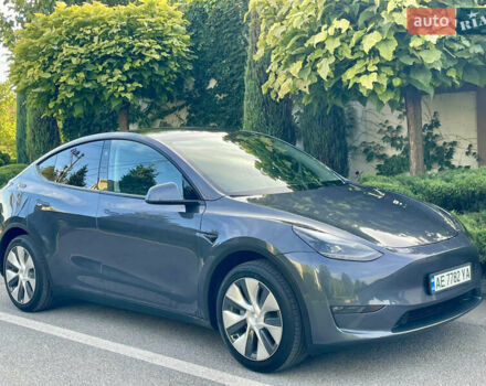 Серый Тесла Model Y, объемом двигателя 0 л и пробегом 21 тыс. км за 25300 $, фото 1 на Automoto.ua