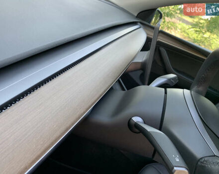Серый Тесла Model Y, объемом двигателя 0 л и пробегом 47 тыс. км за 28028 $, фото 21 на Automoto.ua