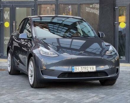 Серый Тесла Model Y, объемом двигателя 0 л и пробегом 28 тыс. км за 34999 $, фото 9 на Automoto.ua
