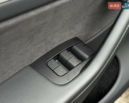 Сірий Тесла Model Y, об'ємом двигуна 0 л та пробігом 22 тис. км за 25990 $, фото 20 на Automoto.ua