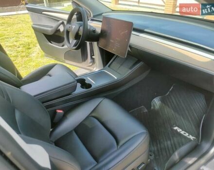 Серый Тесла Model Y, объемом двигателя 0 л и пробегом 30 тыс. км за 32350 $, фото 39 на Automoto.ua