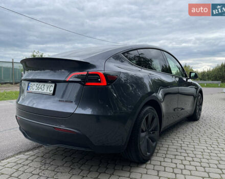 Серый Тесла Model Y, объемом двигателя 0 л и пробегом 19 тыс. км за 33700 $, фото 2 на Automoto.ua