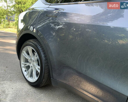 Серый Тесла Model Y, объемом двигателя 0 л и пробегом 47 тыс. км за 28028 $, фото 12 на Automoto.ua