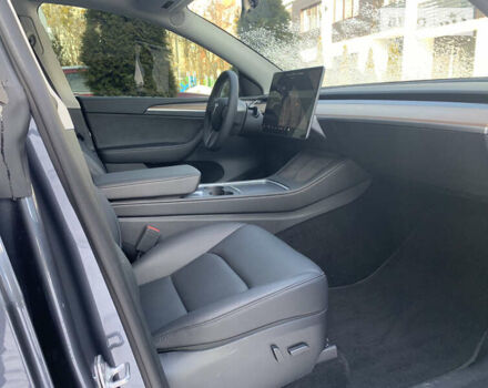Серый Тесла Model Y, объемом двигателя 0 л и пробегом 24 тыс. км за 35000 $, фото 13 на Automoto.ua