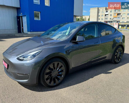 Серый Тесла Model Y, объемом двигателя 0 л и пробегом 36 тыс. км за 30300 $, фото 1 на Automoto.ua