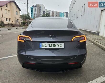 Серый Тесла Model Y, объемом двигателя 0 л и пробегом 23 тыс. км за 27000 $, фото 9 на Automoto.ua