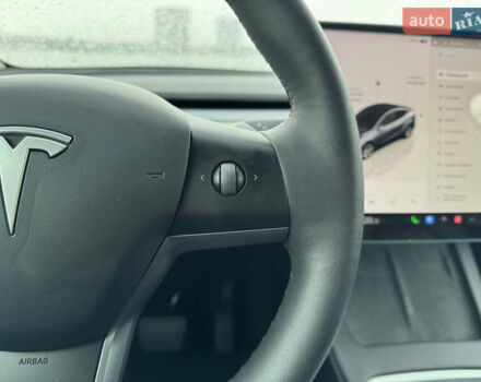 Серый Тесла Model Y, объемом двигателя 0 л и пробегом 66 тыс. км за 27900 $, фото 24 на Automoto.ua