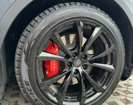 Серый Тесла Model Y, объемом двигателя 0 л и пробегом 22 тыс. км за 32000 $, фото 17 на Automoto.ua