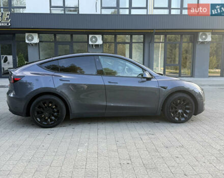 Серый Тесла Model Y, объемом двигателя 0 л и пробегом 49 тыс. км за 27000 $, фото 7 на Automoto.ua