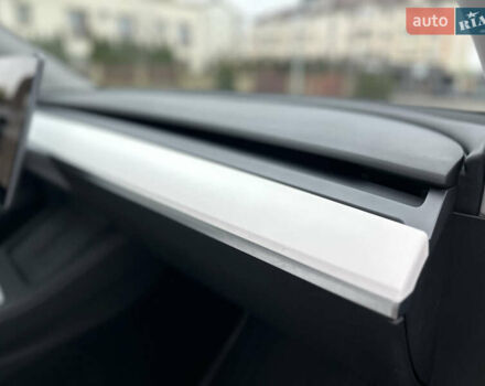 Сірий Тесла Model Y, об'ємом двигуна 0 л та пробігом 26 тис. км за 25999 $, фото 47 на Automoto.ua