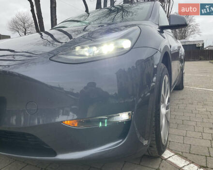 Серый Тесла Model Y, объемом двигателя 0 л и пробегом 35 тыс. км за 29200 $, фото 11 на Automoto.ua