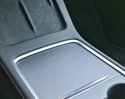 Сірий Тесла Model Y, об'ємом двигуна 0 л та пробігом 29 тис. км за 33999 $, фото 26 на Automoto.ua